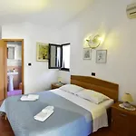 Apartment With Parking Space - 22565