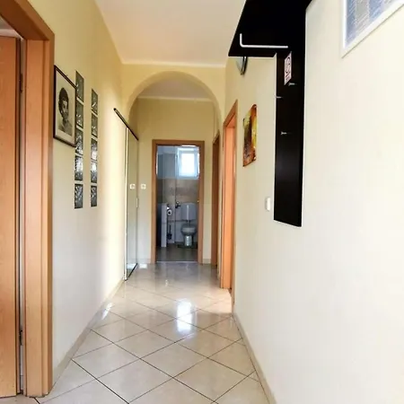 With Parking Space - 22565 Apartment Umag