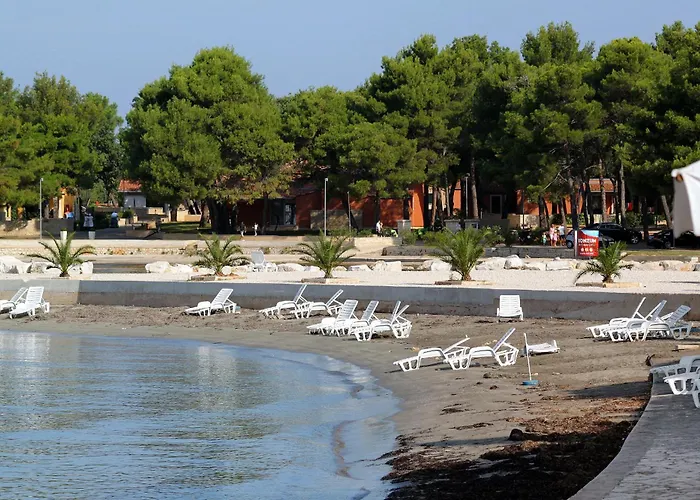 With Parking Space - 22565 Apartmán Umag